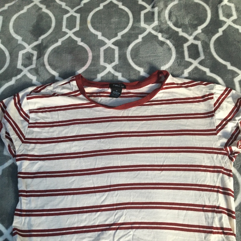 Rue 21 crop top